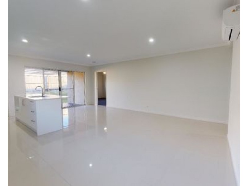 24 Daisy Street, Caboolture South QLD 4510