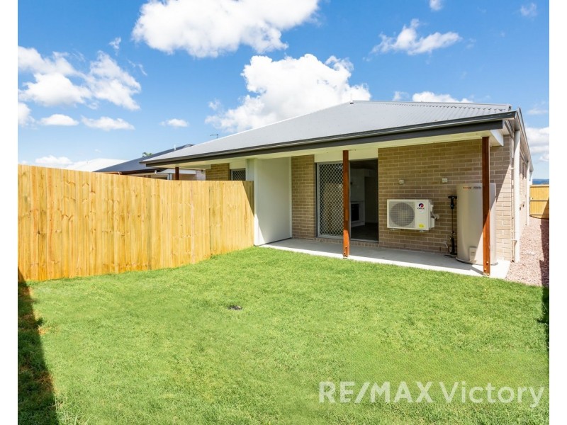 1 & 2 /67 Cronin Street, Morayfield QLD 4506