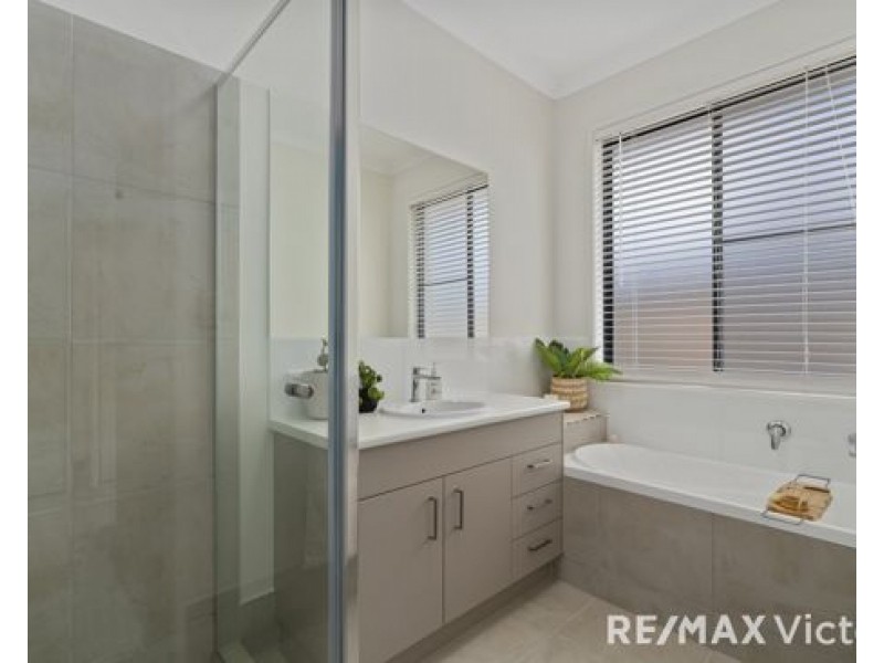 49 Creekview Court, Caboolture QLD 4510