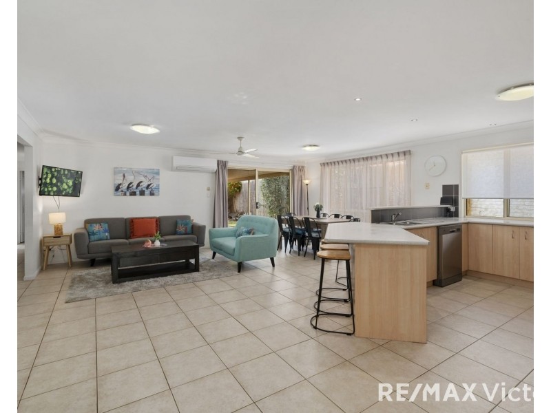 24 Corrimal Place, Sandstone Point QLD 4511