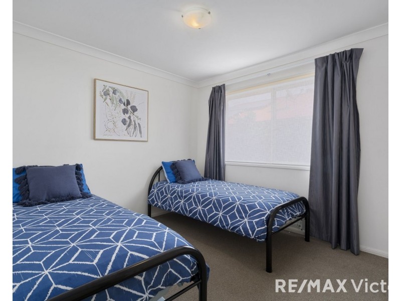 24 Corrimal Place, Sandstone Point QLD 4511