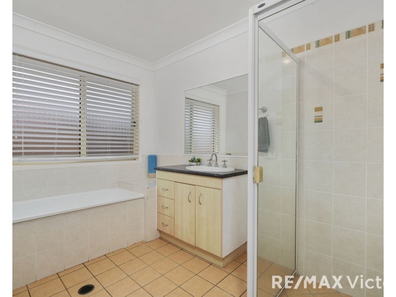 24 Corrimal Place, Sandstone Point QLD 4511