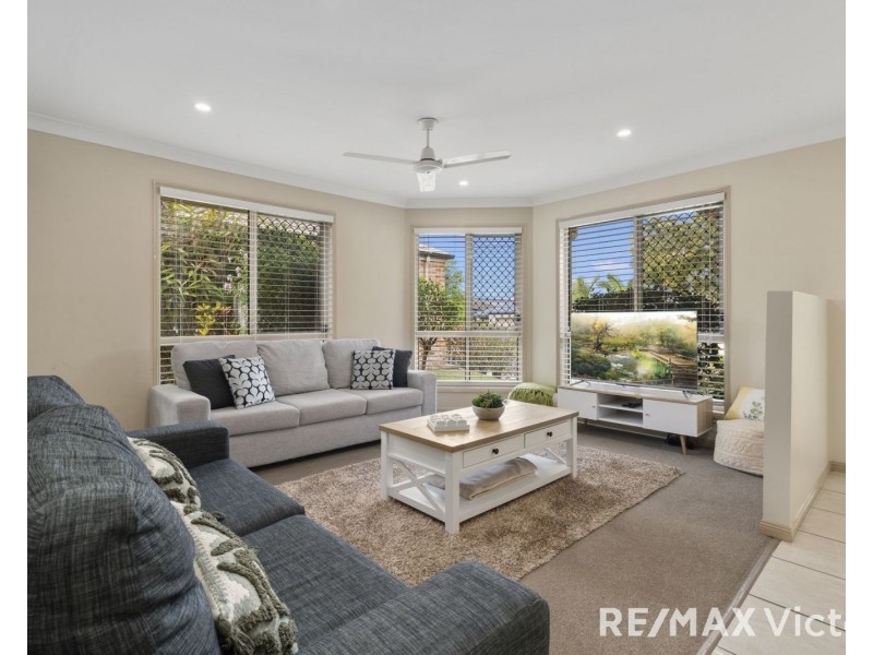 40 Corrimal Place, Sandstone Point QLD 4511