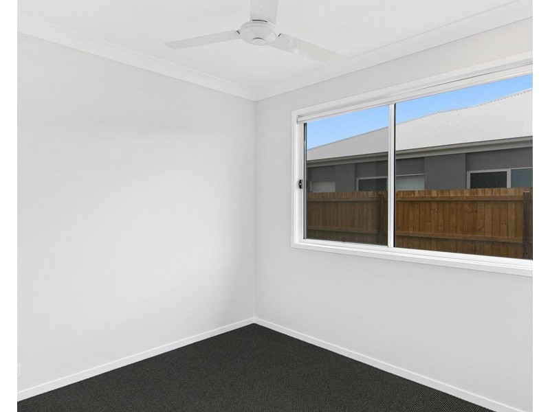 1 & 2 /23 Courtie Street, Bellmere QLD 4510