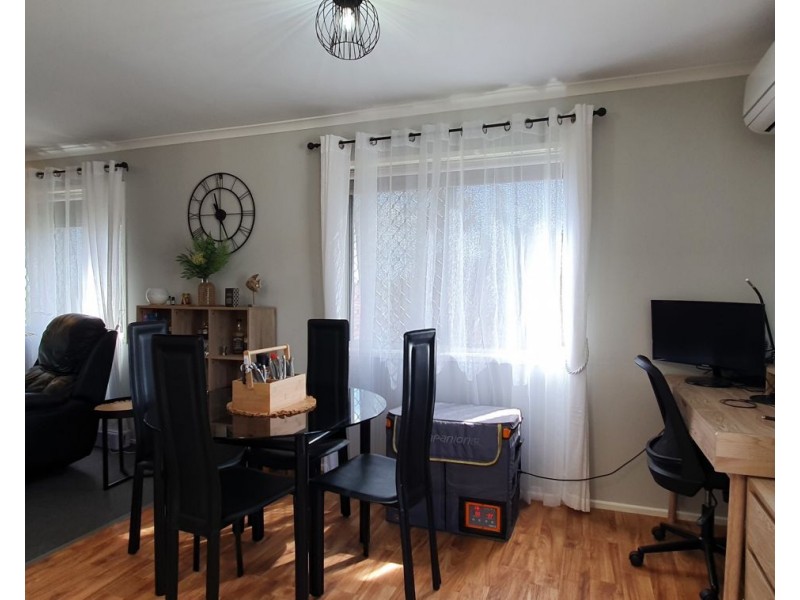 33 Saunders Street, Point Vernon QLD 4655