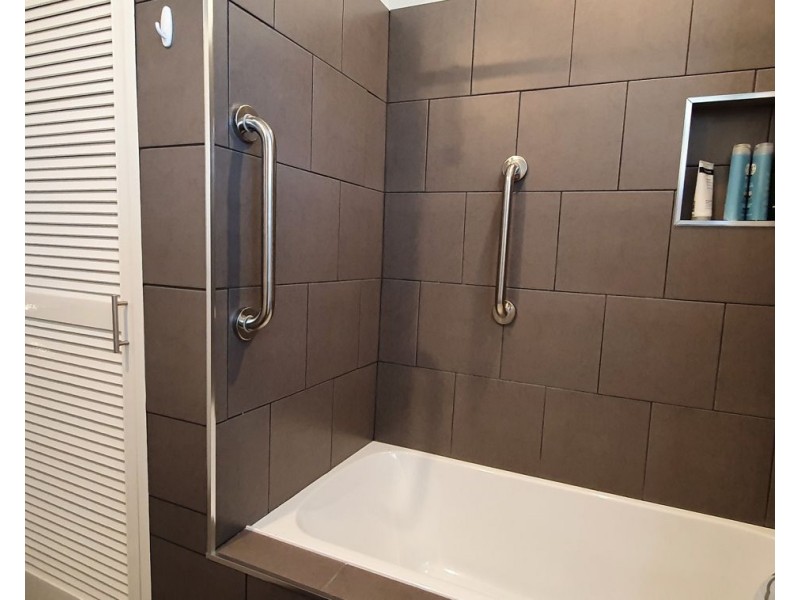 33 Saunders Street, Point Vernon QLD 4655