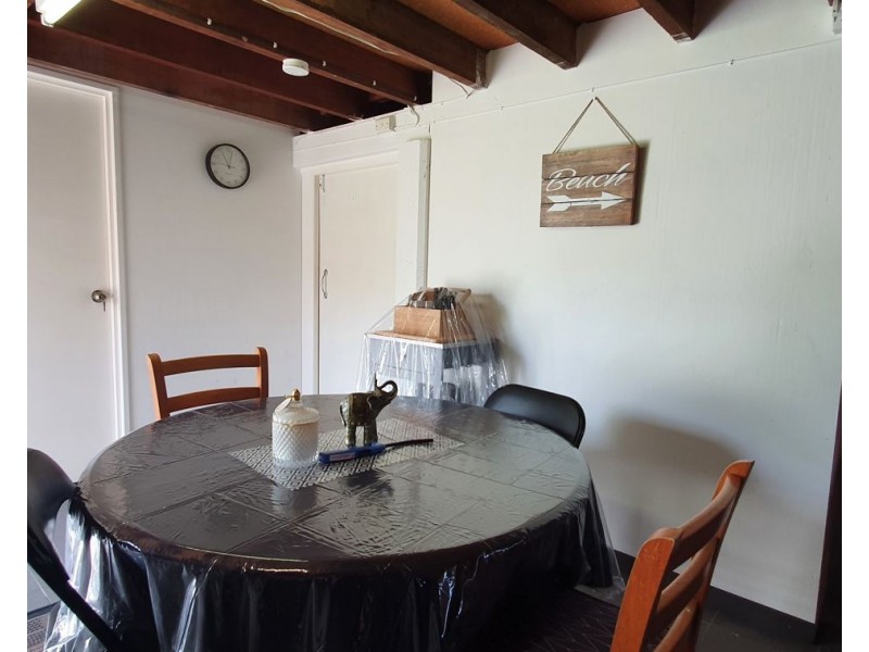 33 Saunders Street, Point Vernon QLD 4655