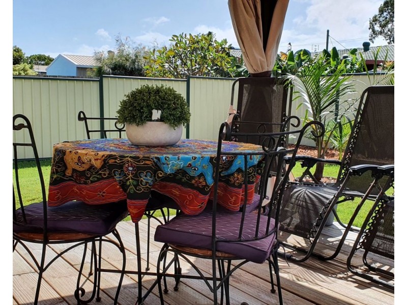 33 Saunders Street, Point Vernon QLD 4655