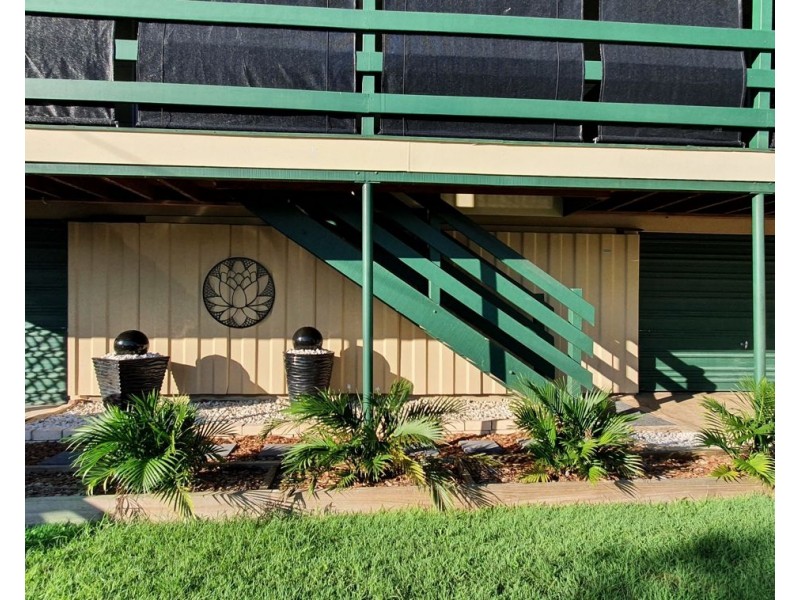 33 Saunders Street, Point Vernon QLD 4655