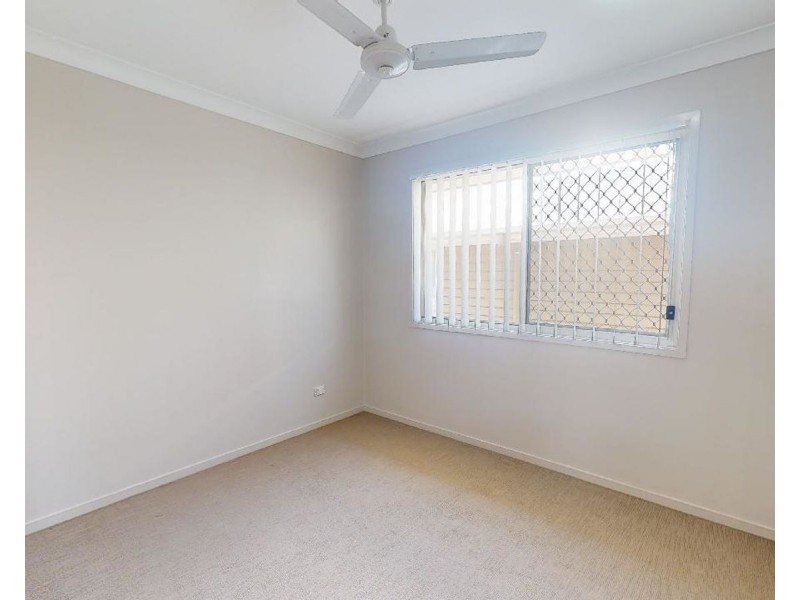 8 Cowen Terrace, North Lakes QLD 4509