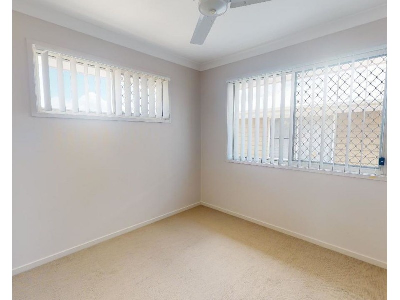 8 Cowen Terrace, North Lakes QLD 4509