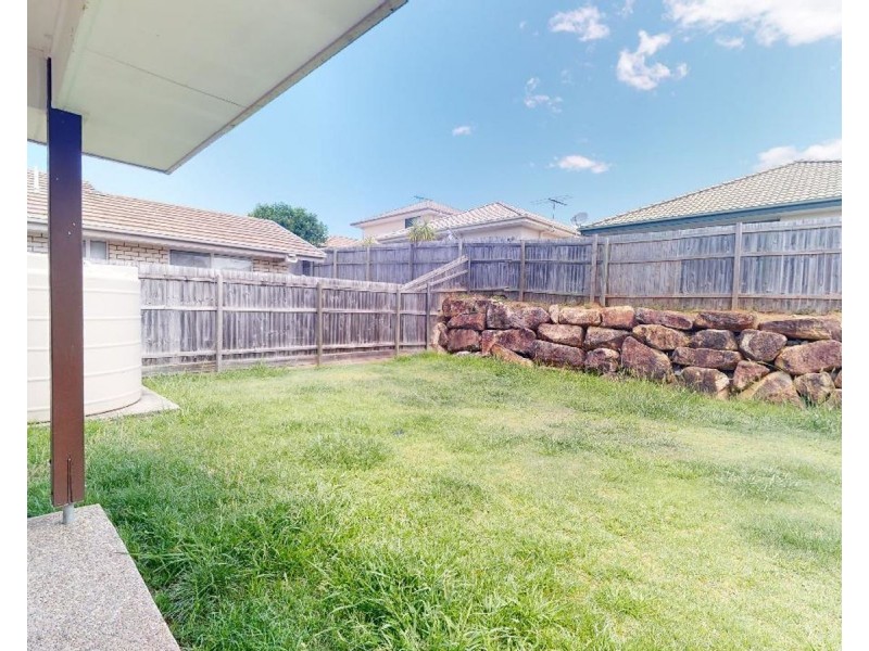 8 Cowen Terrace, North Lakes QLD 4509