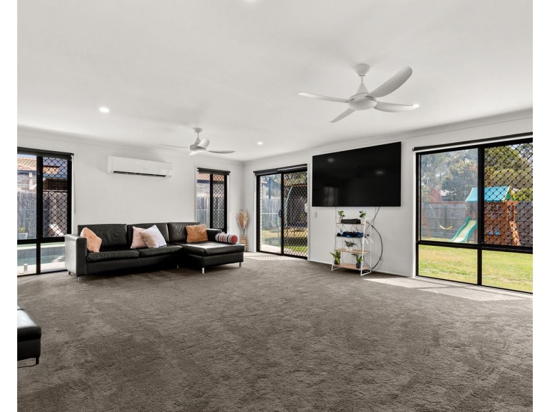 15-17 Christopher Place, Morayfield QLD 4506