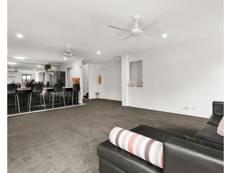 15-17 Christopher Place, Morayfield QLD 4506