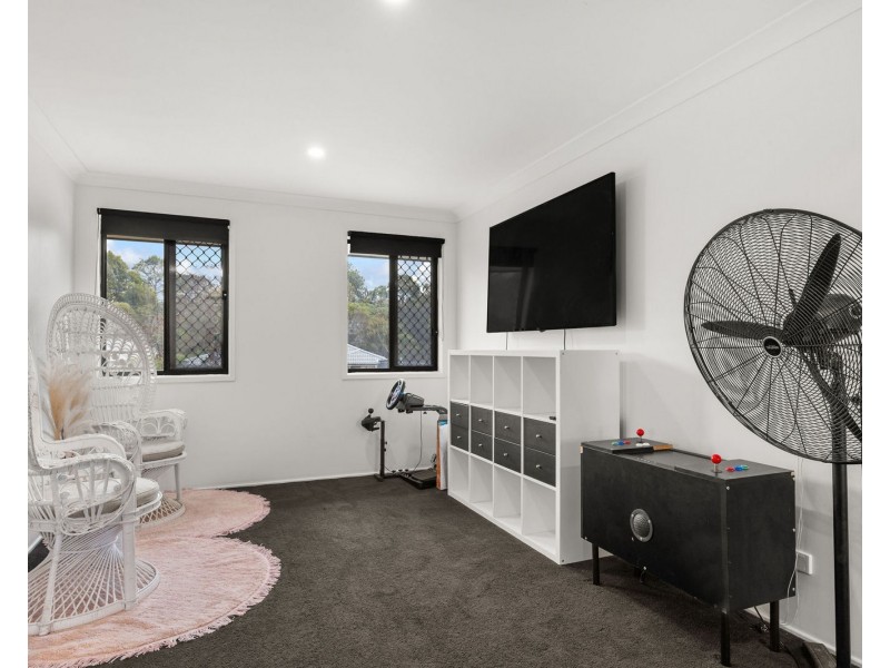 15-17 Christopher Place, Morayfield QLD 4506