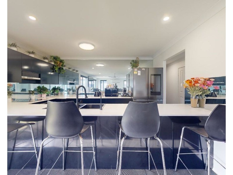 15-17 Christopher Place, Morayfield QLD 4506