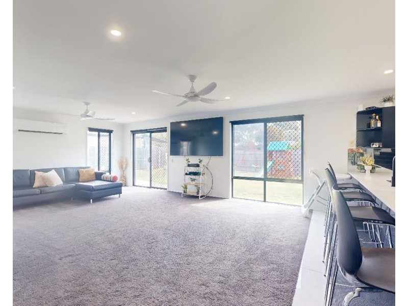 15-17 Christopher Place, Morayfield QLD 4506