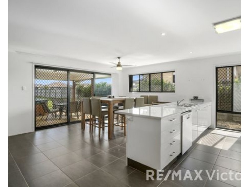 27 Swann Road, Bellmere QLD 4510