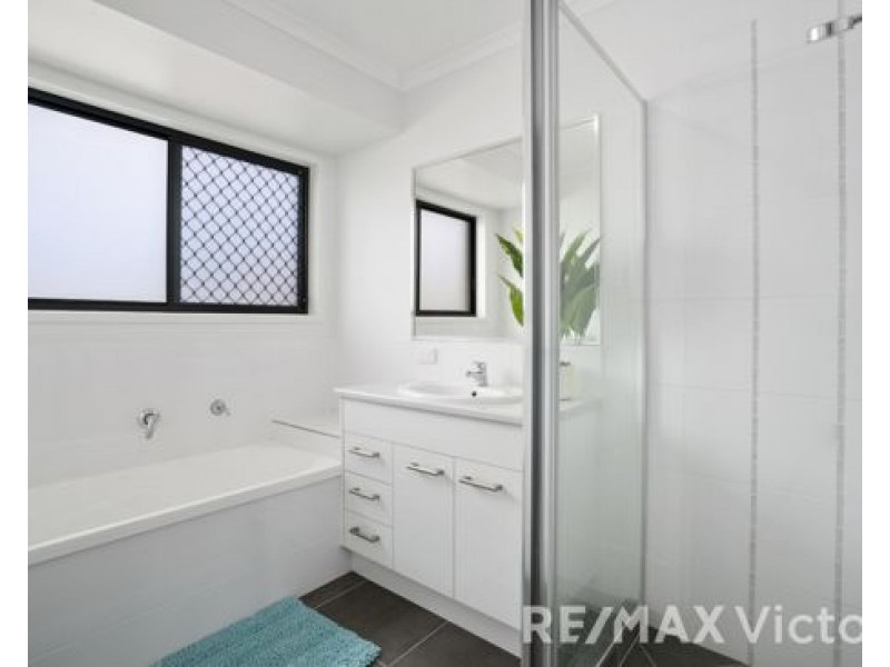 27 Swann Road, Bellmere QLD 4510