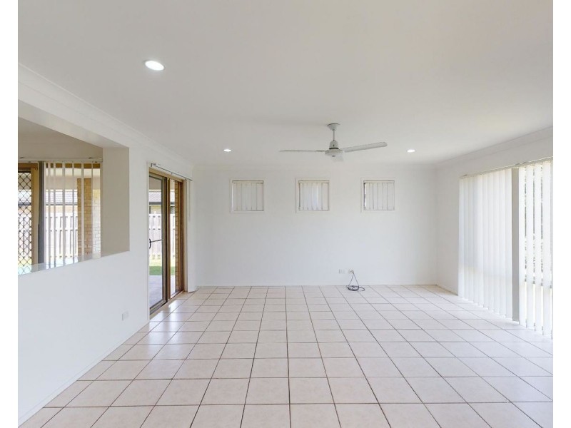 95 Hollywood Avenue, Bellmere QLD 4510