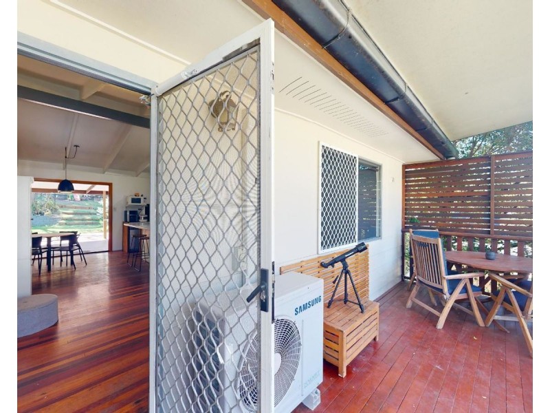 14 Yeerinbool Court, Arana Hills QLD 4054