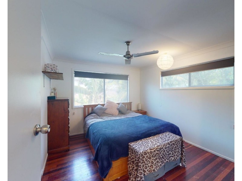 14 Yeerinbool Court, Arana Hills QLD 4054