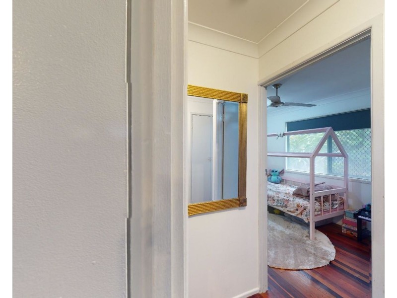 14 Yeerinbool Court, Arana Hills QLD 4054