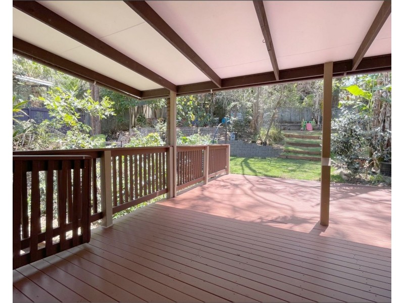 14 Yeerinbool Court, Arana Hills QLD 4054