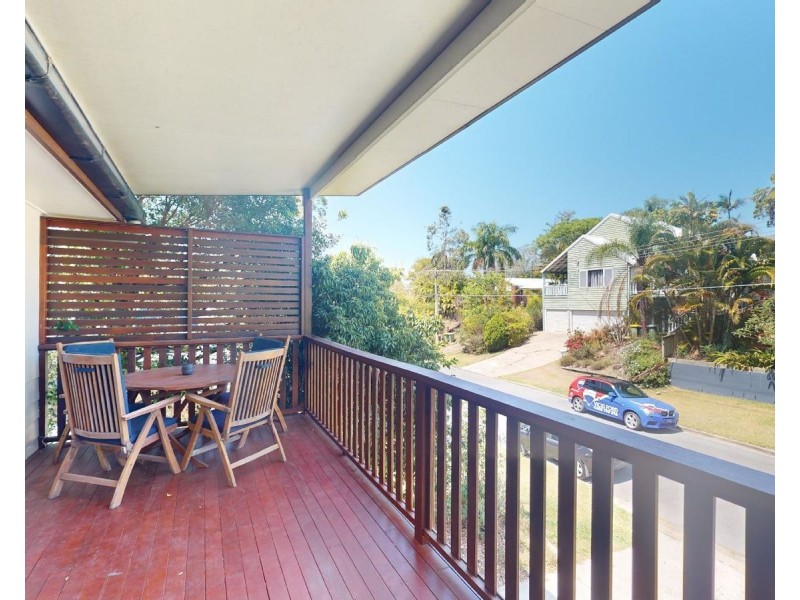 14 Yeerinbool Court, Arana Hills QLD 4054