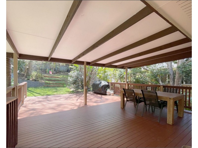 14 Yeerinbool Court, Arana Hills QLD 4054