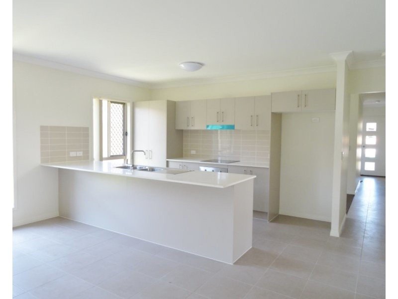 27 Thorpe Street, Burpengary QLD 4505