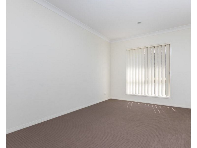 27 Thorpe Street, Burpengary QLD 4505