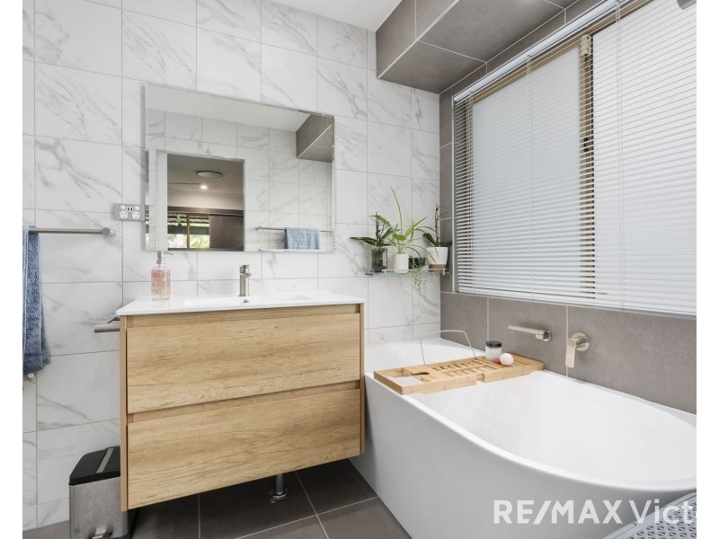 21 Wedgebill Court, Elimbah QLD 4516