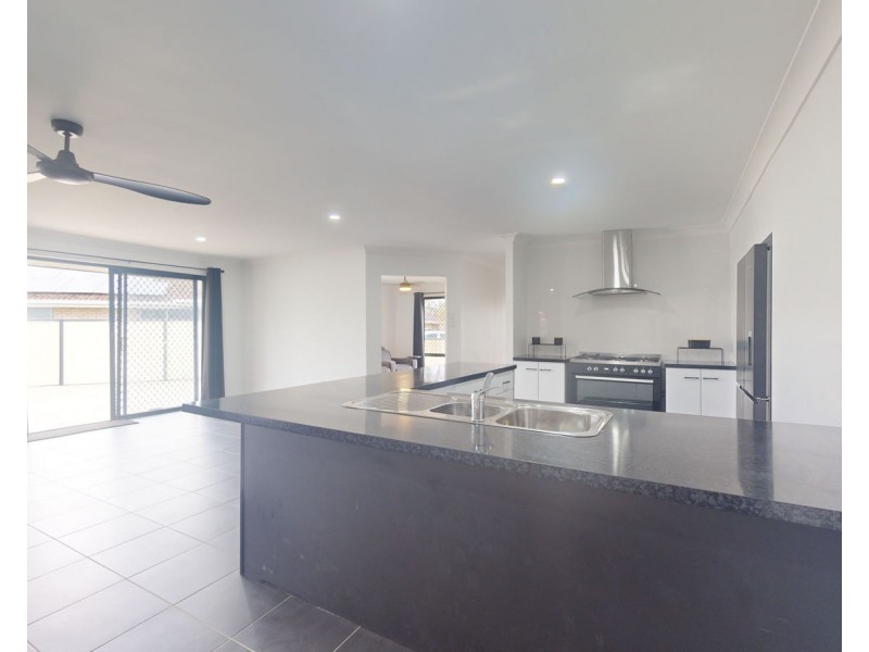 9 Barossa Crescent, Caboolture South QLD 4510