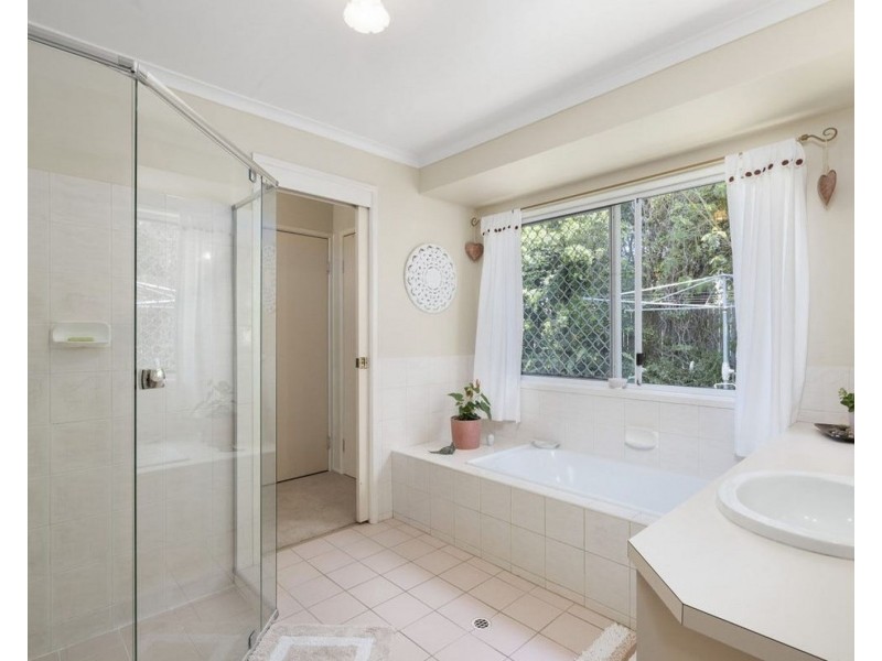 20 Parer Crescent, Morayfield QLD 4506