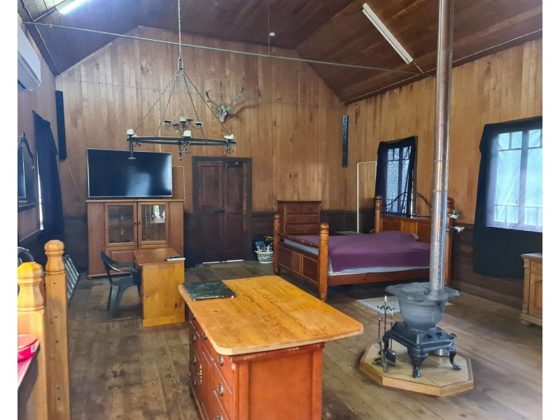 15 Anna Street, Linville QLD 4306