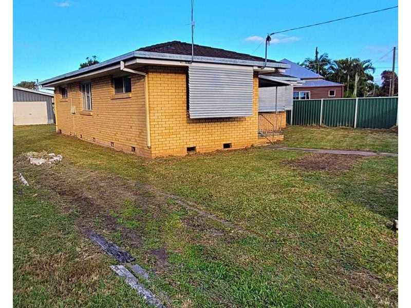 39 Railway Parade, Caboolture QLD 4510