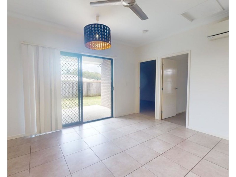 2/41 Paradise Road, Burpengary QLD 4505