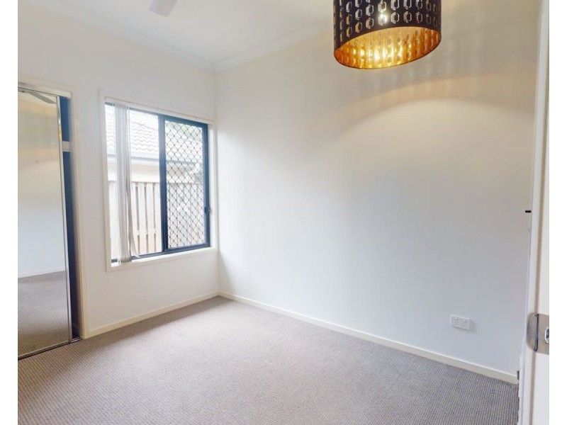 2/41 Paradise Road, Burpengary QLD 4505