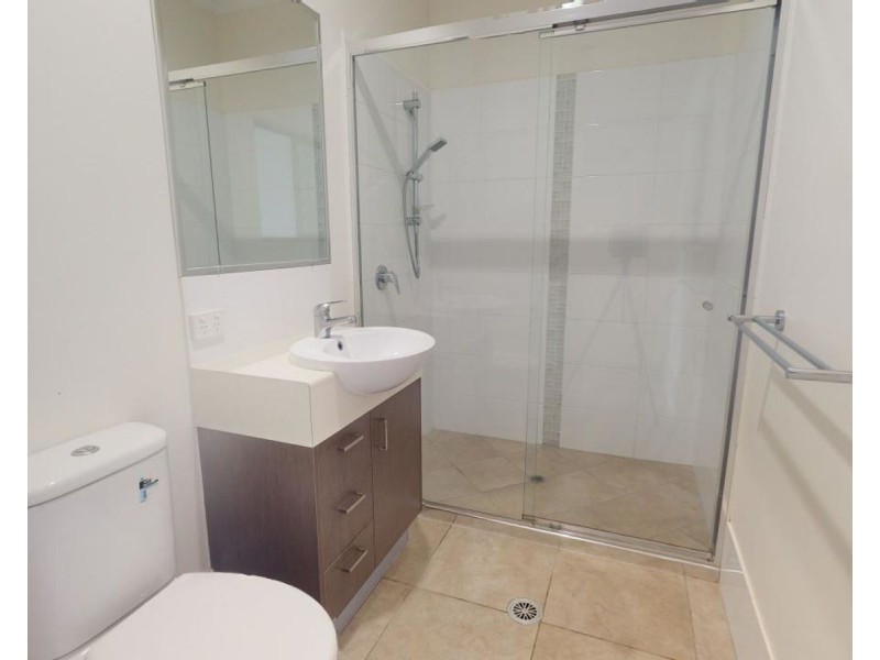 2/41 Paradise Road, Burpengary QLD 4505