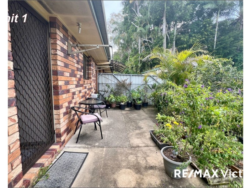 1 & 2/8 Hazelnut Drive, Caboolture South QLD 4510