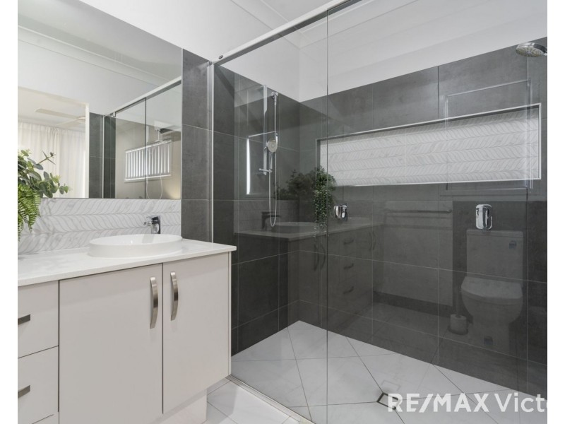 13 Hinchinbrook Circuit, Morayfield QLD 4506