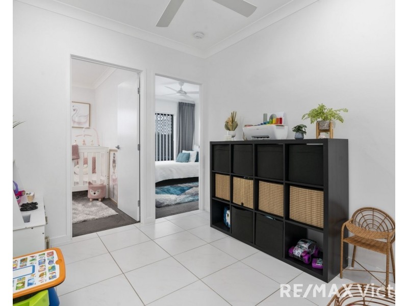 13 Hinchinbrook Circuit, Morayfield QLD 4506