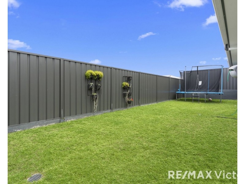 13 Hinchinbrook Circuit, Morayfield QLD 4506