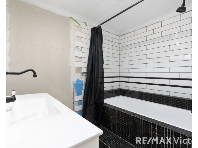 14 McNamara Crescent, Morayfield QLD 4506