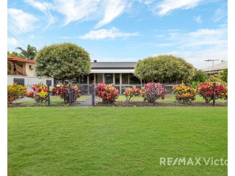 6 Trevor St, Beachmere QLD 4510
