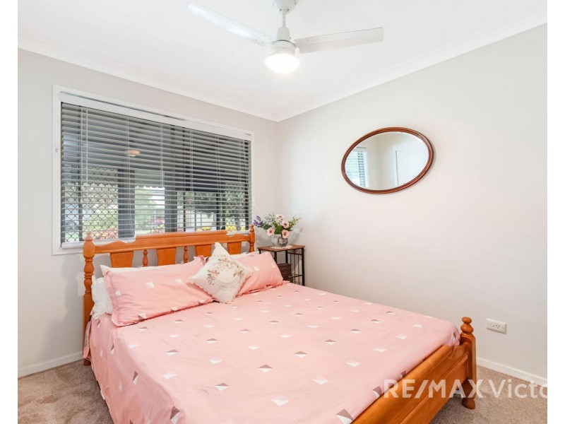 6 Trevor St, Beachmere QLD 4510