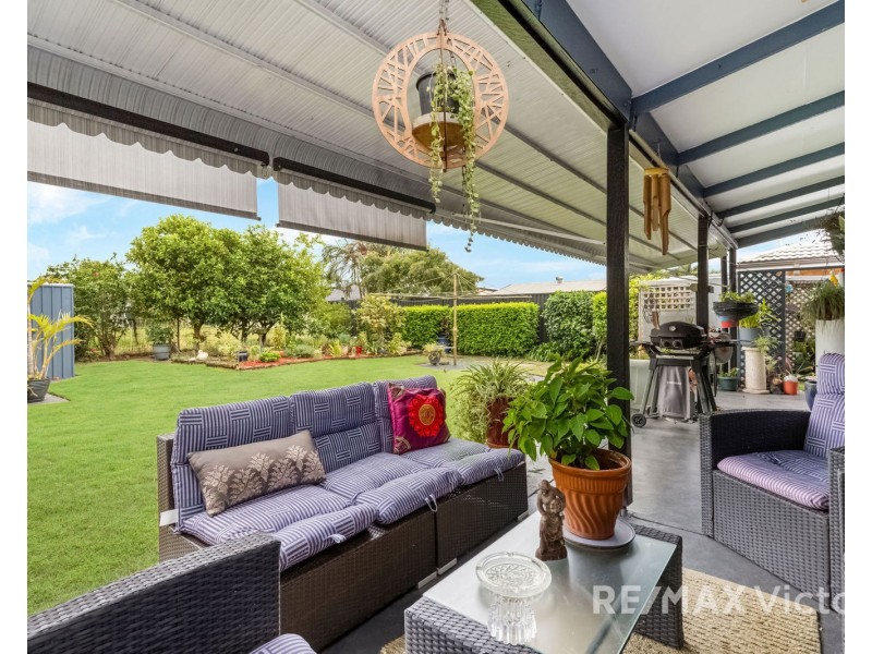 6 Trevor St, Beachmere QLD 4510