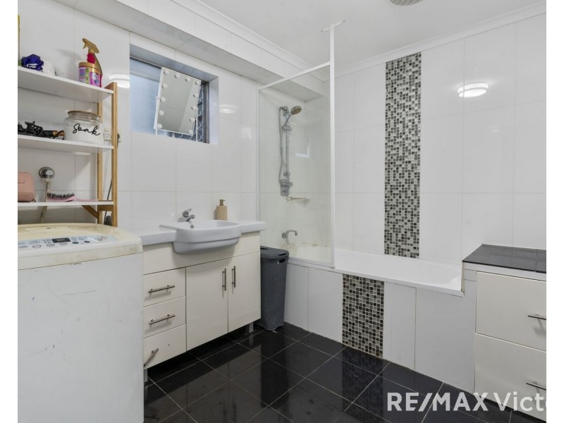 27 Henderson Road, Burpengary QLD 4505