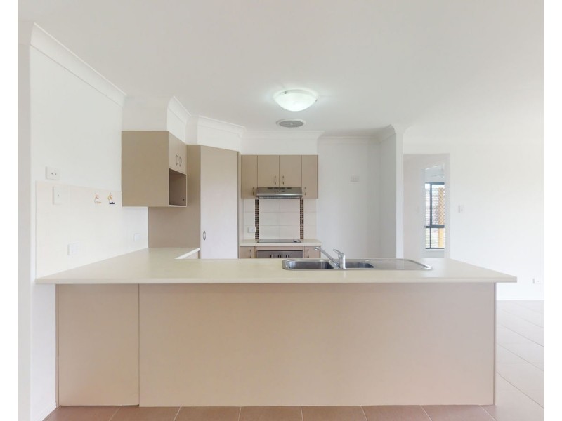 34 Renmark Crescent, Caboolture South QLD 4510